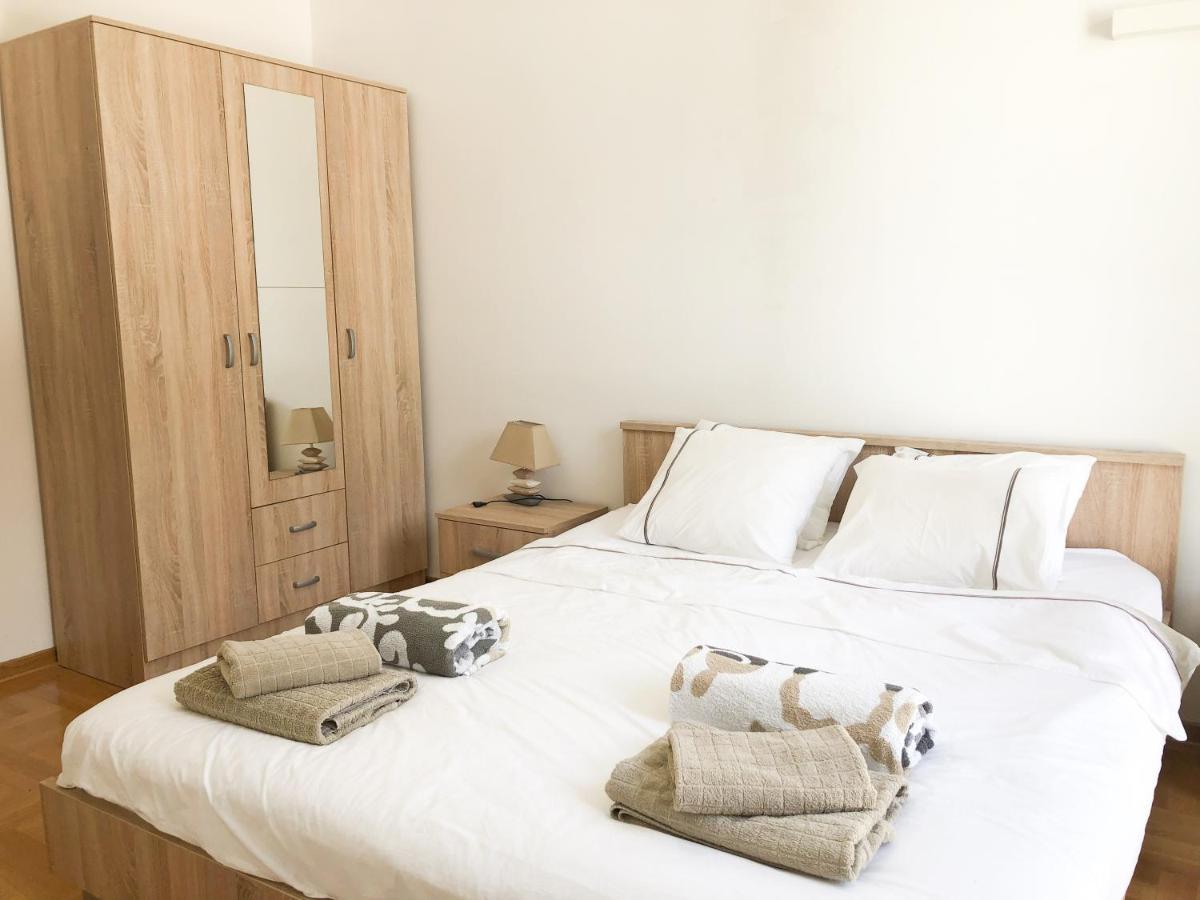 Lavender Bay Apartment D9 Donji Morinj Esterno foto